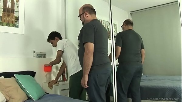 NERDY BEAR FUCKS CUTE BOY